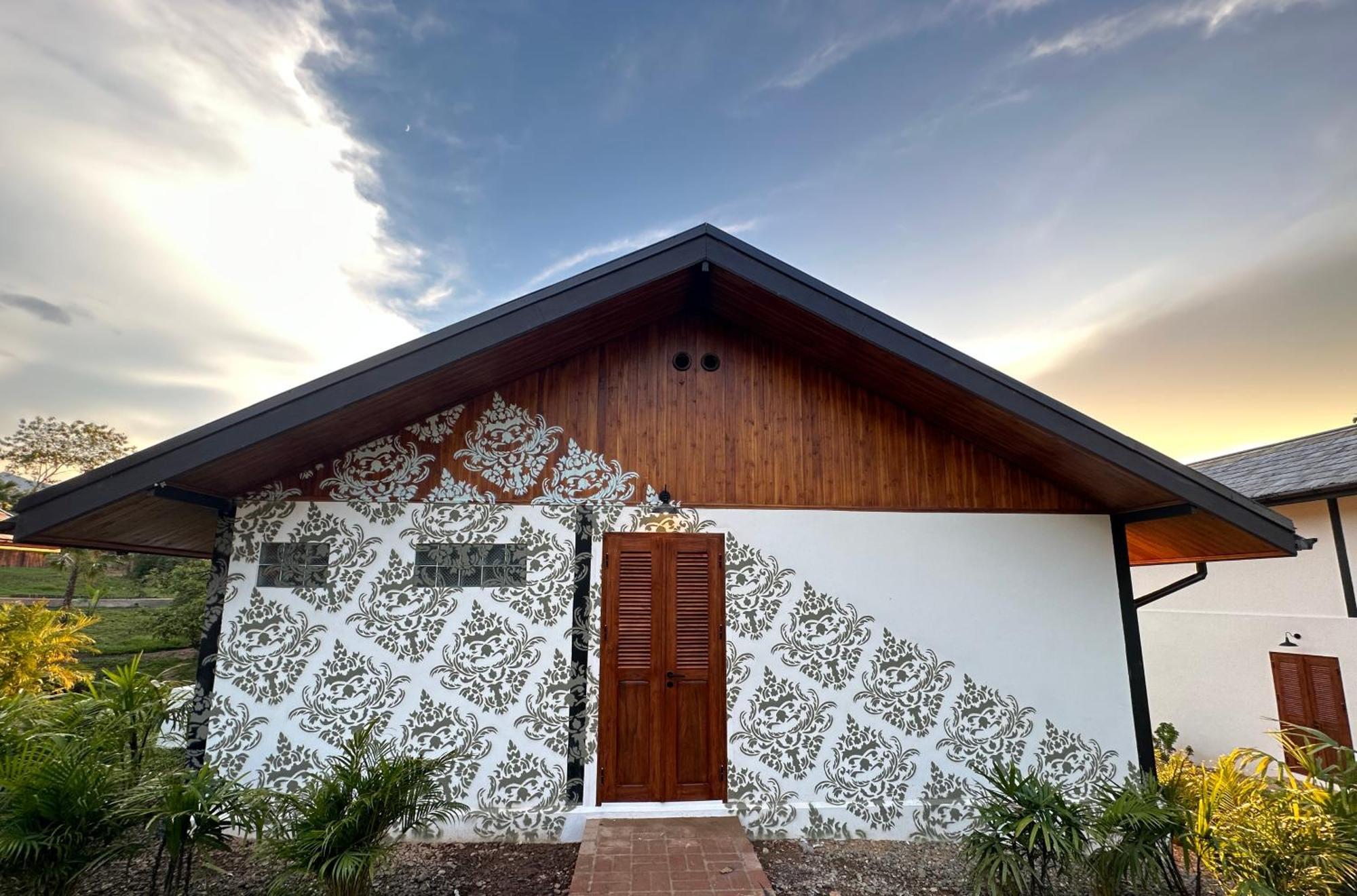 The Namkhan, A Small Luxury Hotel Of The World Luang Prabang Exterior foto